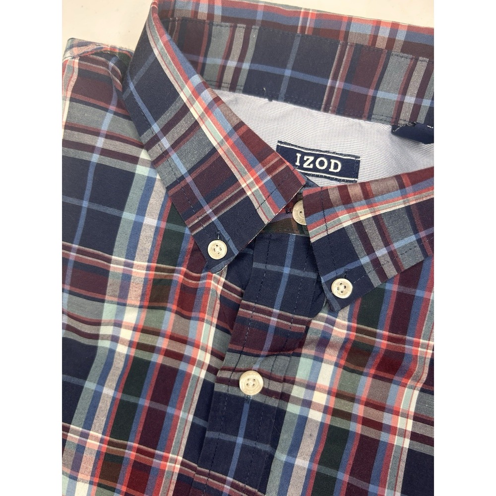 IZOD Men's Size Large Plaid Short Sleeve Shirt